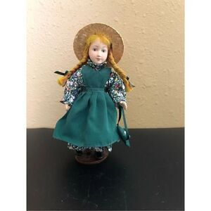 Anne Of Green Gables 7 Inch Treasury Edition Full Body Porcelain Doll